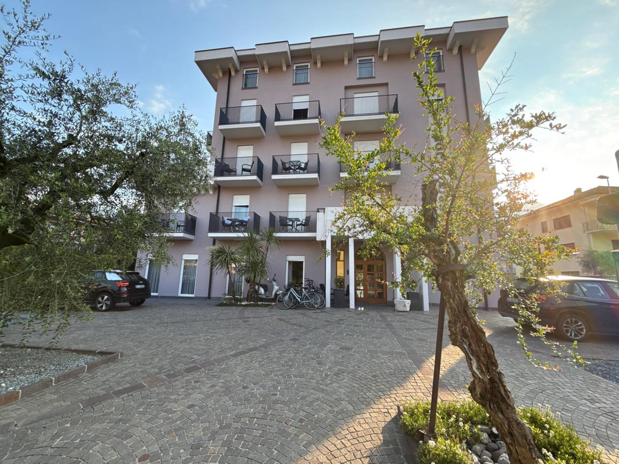 Hotel San Giorgio Arco Esterno foto