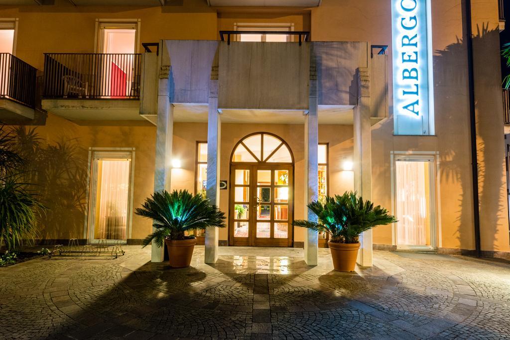 Hotel San Giorgio Arco Esterno foto